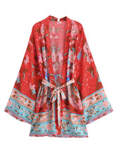 Kimono court de plage | paon et rinceaux Rouge