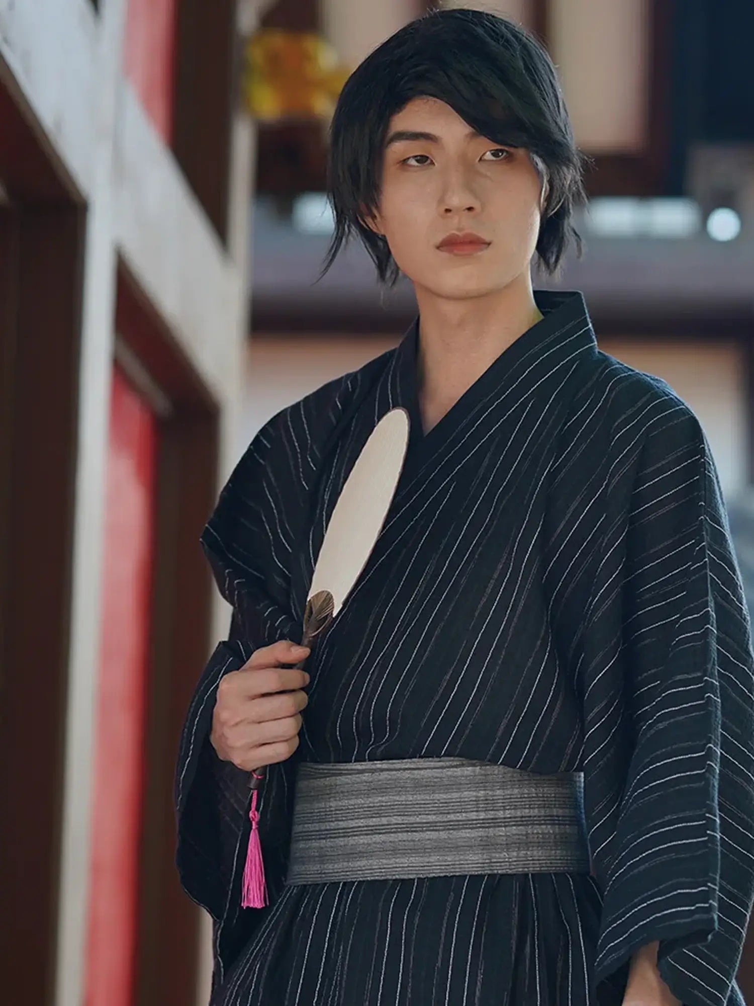 kimono japonais avec motifs floraux