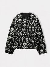 Veste kimono matelassée ikat noir et blanc vue de face – modèle Edo Pattern