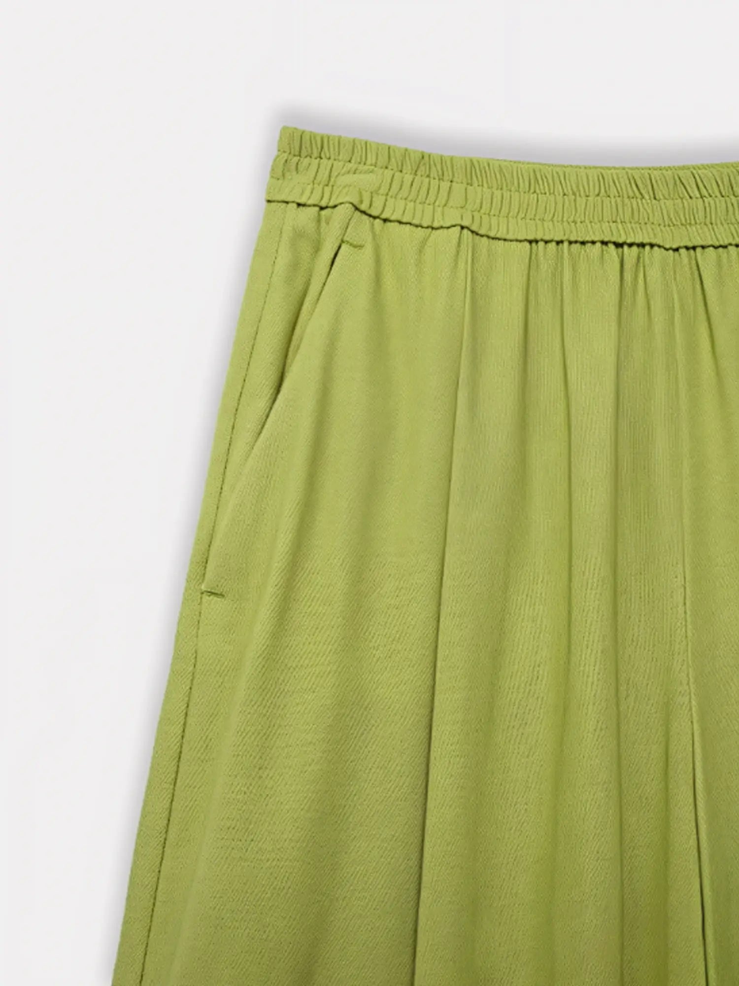 Ensemble femme chic vert pistache