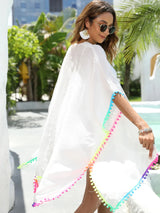 kimono de plage blanc bohème femme bordures colorées poncho léger été look chic vacances piscine dos fluide