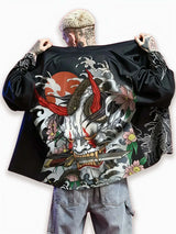 Veste kimono Oniro noire pour homme, dos illustré d’un démon japonais oni avec sabre, vagues et fleurs, style streetwear inspiré du Japon.