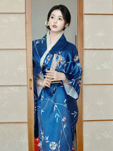 vêtement japonais élégant kimono Aoba