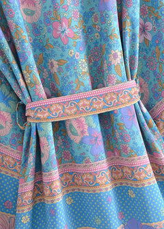 vêtement kimono fleurs colorées