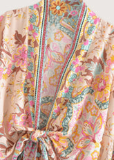 vêtement tendance kimono à fleurs rose pâle