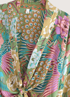 kimono fleuri motif paon