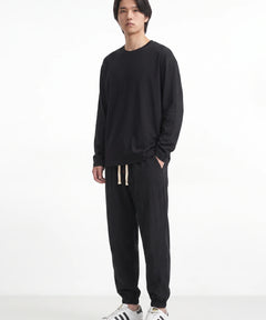 Pantalon japonais Kaito noir, pantalon decontracte homme vue de face fond blanc