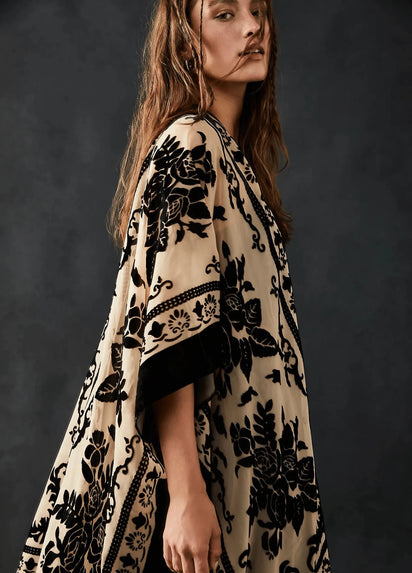 Veste Kimono Crème Et Noire
