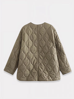 Veste kimono hivernale beige Sand Eclipse vue de dos à plat avec matelassage ondulé