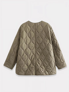 Veste kimono hivernale beige Sand Eclipse vue de dos à plat avec matelassage ondulé